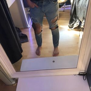 Men’s ripped pants